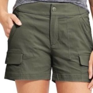 Dark Green Trekki Cargo Shorts